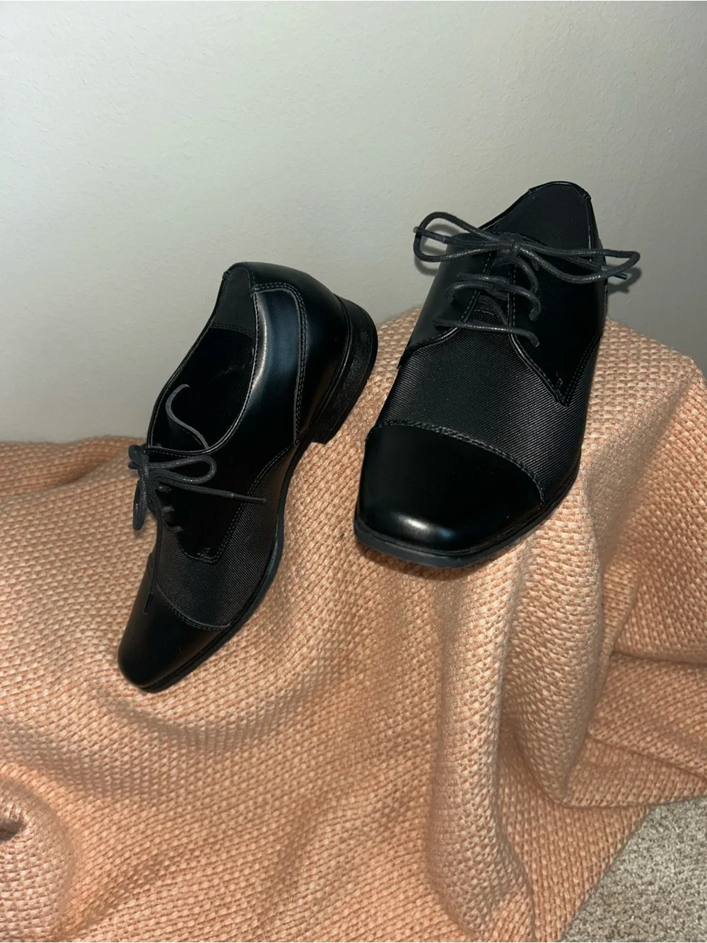 NEW Calvin Klein Men's Bram Lace Up Cap-Toe Leather Dress Shoes in Black Sz 7.5